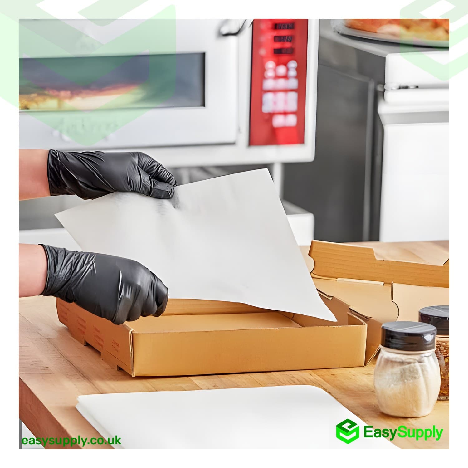 9" Greaseproof Pizza Box Liners Size: 9 x 9 230 x 230 mm 